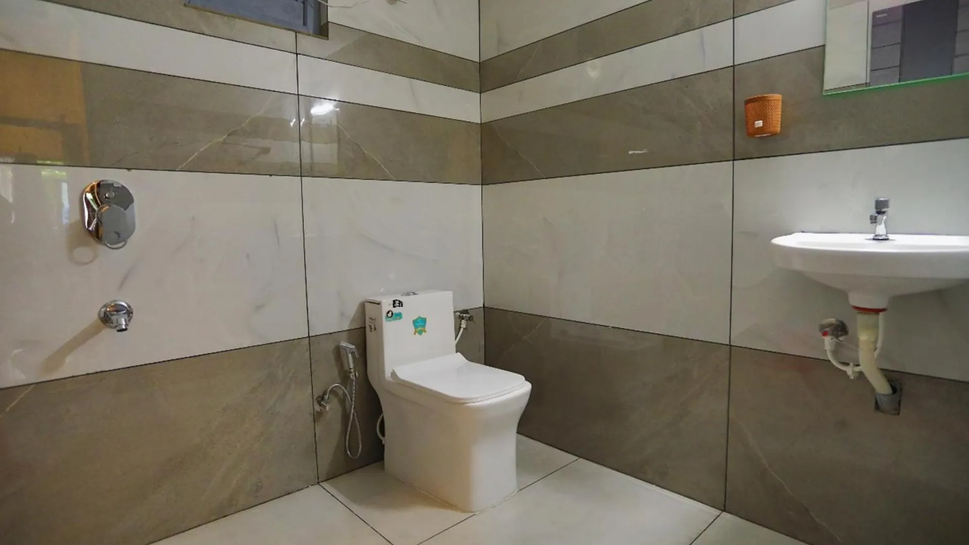 Cassa Don Premium Pool Villa Anachal India