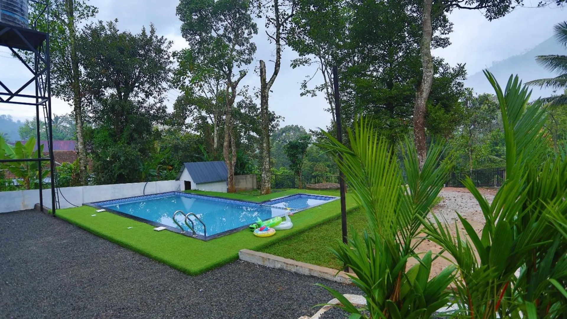 Cassa Don Premium Pool Villa Anachal India
